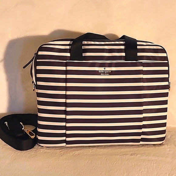 Kate Spade iPad/Tablet tote - Picture 1 of 14